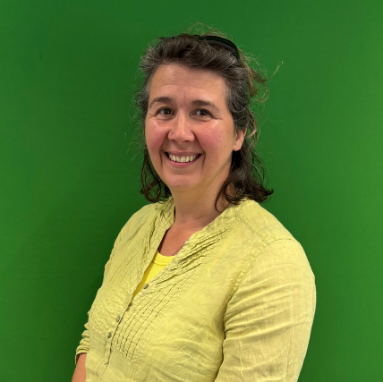 Headshot: Victoria Finn