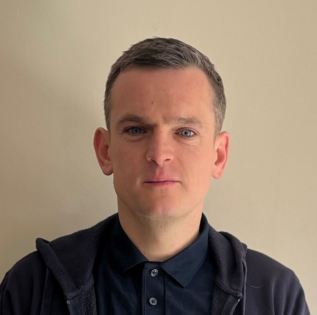 Headshot: Stuart Cameron