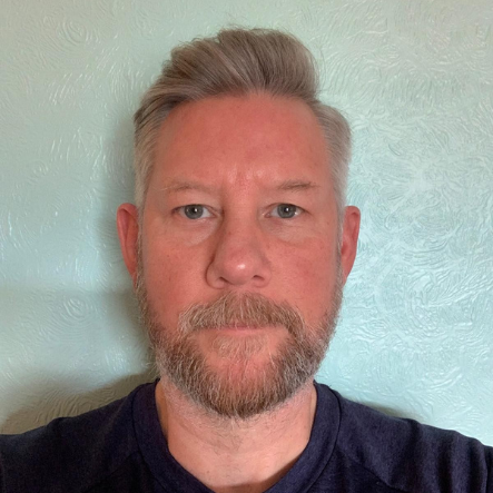 Headshot: Elwyn Jones